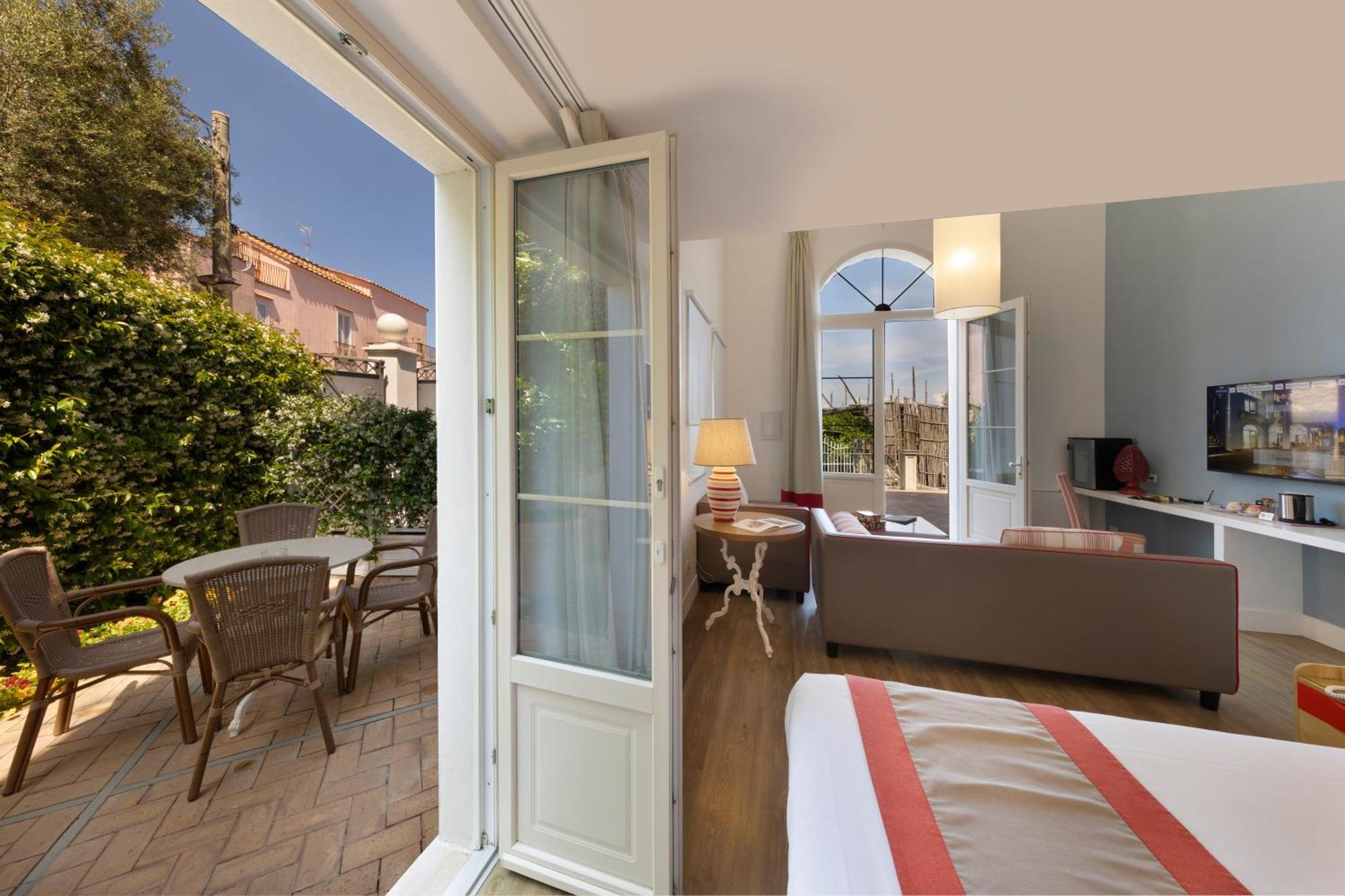 Relais Palazzo Del Barone (Adults Only) Hotel Sorrento Exterior photo